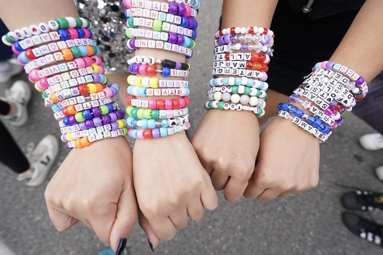 Faced with bracelet rules for Vancouver shows, Taylor Swift fans get creative
